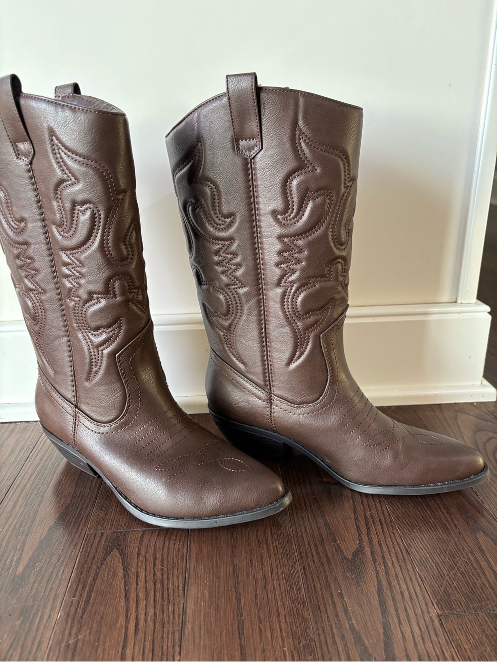 Soda Brown Western Heeled Boots